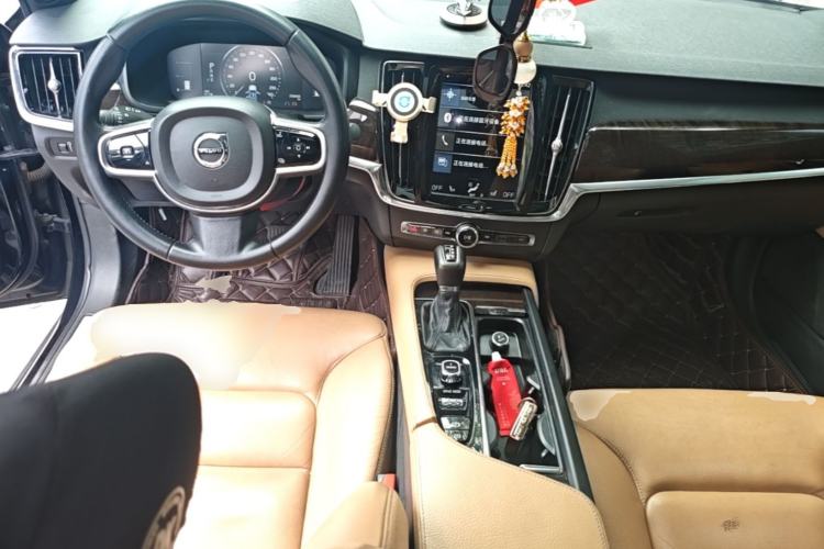 Used Volvo S90 2017 T5 Zhiyuan Edition Center Console