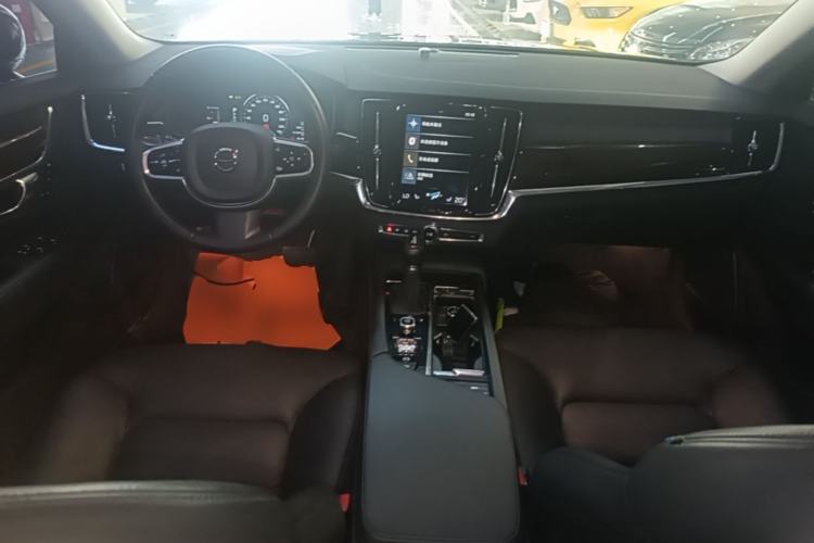 Used Volvo S90 2017 T4 Zhiyuan Edition Center Console