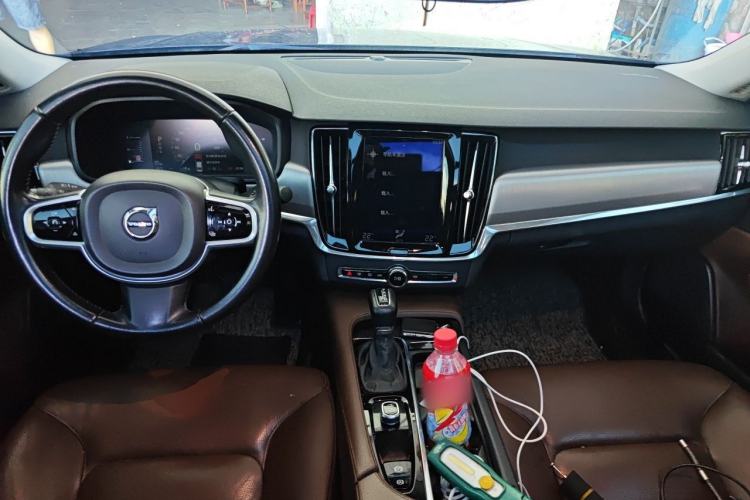 Used Volvo S90 2017 T4 Zhiyi Edition Center Console