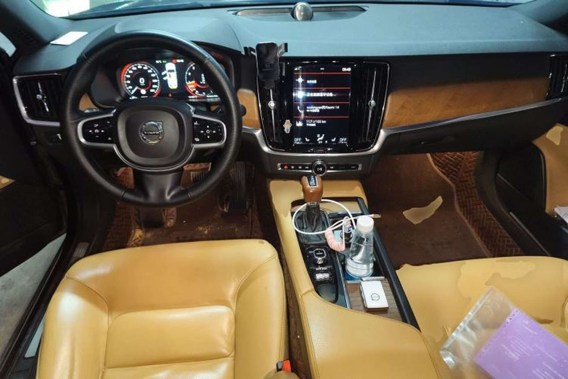 Used Volvo S90 2017 T5 Smart Luxury Edition Center Console