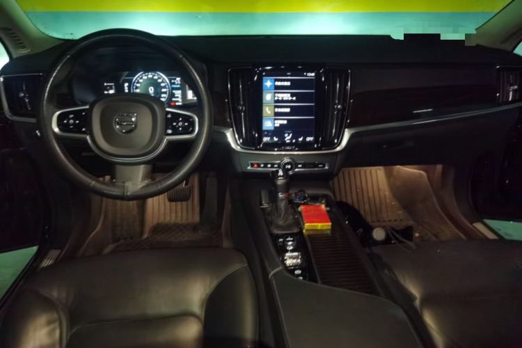 Used Volvo S90 2017 T4 Zhiyuan Edition Center Console