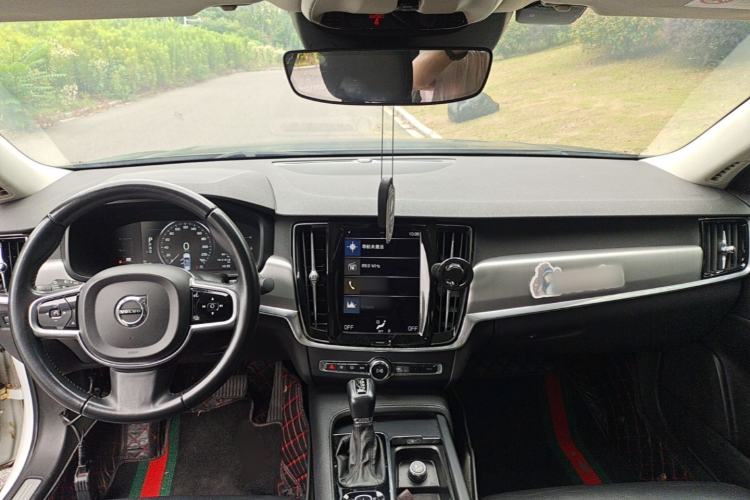 Used Volvo S90 2017 T4 Zhiyi Edition Center Console
