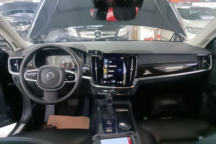 Used Volvo S90 2017 T5 Zhiyuan Edition Center Console