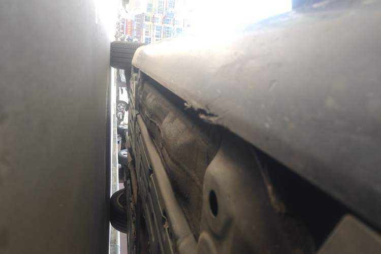 Used Volvo S90 2017 T4 Zhiyuan Edition Chassis Front Right