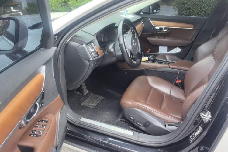 Used Volvo S90 2017 T5 Smart Luxury Edition Driver Seat