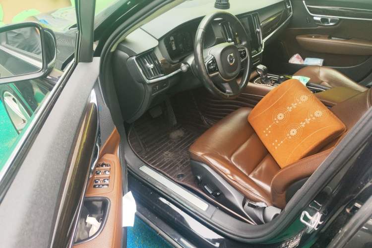 Used Volvo S90 2017 T4 Zhiyuan Edition Driver Seat