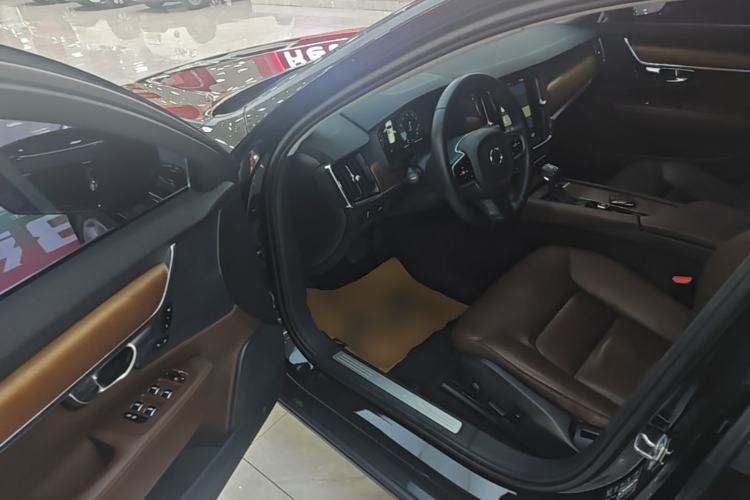 Used Volvo S90 2017 T5 Smart Luxury Edition Driver Seat