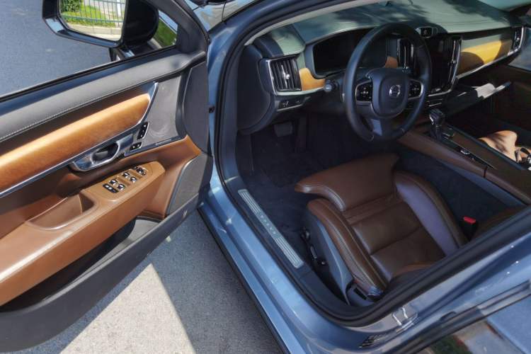 Used Volvo S90 2017 T5 Prestige Edition Driver Seat