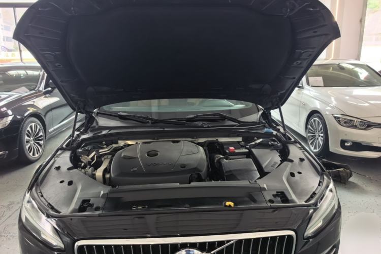 Used Volvo S90 2017 T5 Smart Luxury Edition Engine Bay