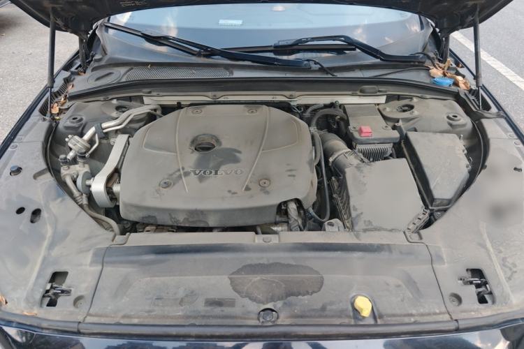 Used Volvo S90 2017 T4 Zhiyuan Edition Engine Bay