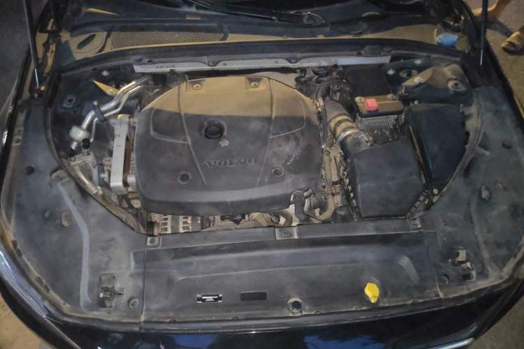 Used Volvo S90 2017 T4 Zhiyuan Edition Engine Bay