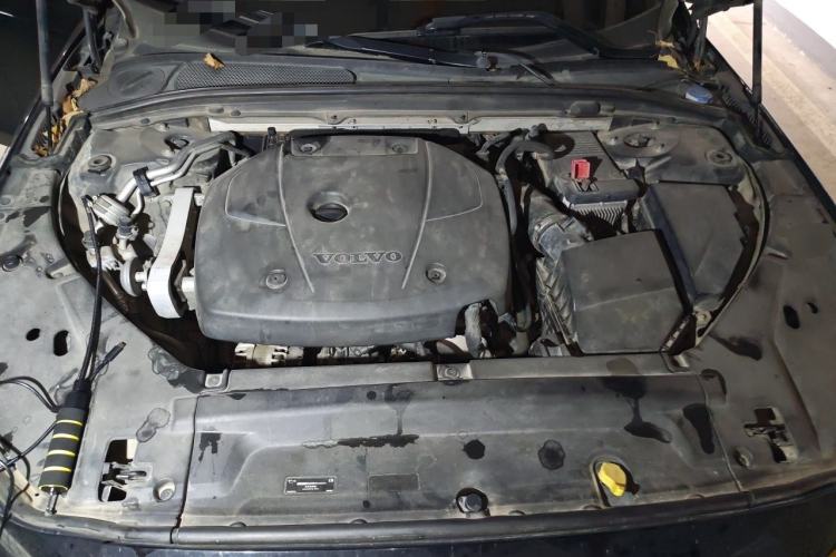 Used Volvo S90 2017 T4 Zhiyi Edition Engine Bay