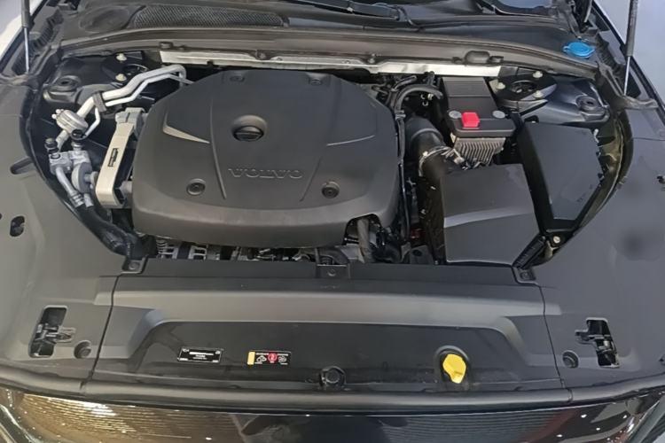 Used Volvo S90 2017 T4 Zhiyuan Edition Engine Bay