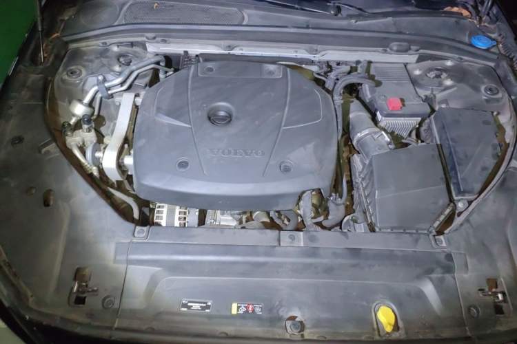 Used Volvo S90 2017 T4 Zhiyuan Edition Engine Bay