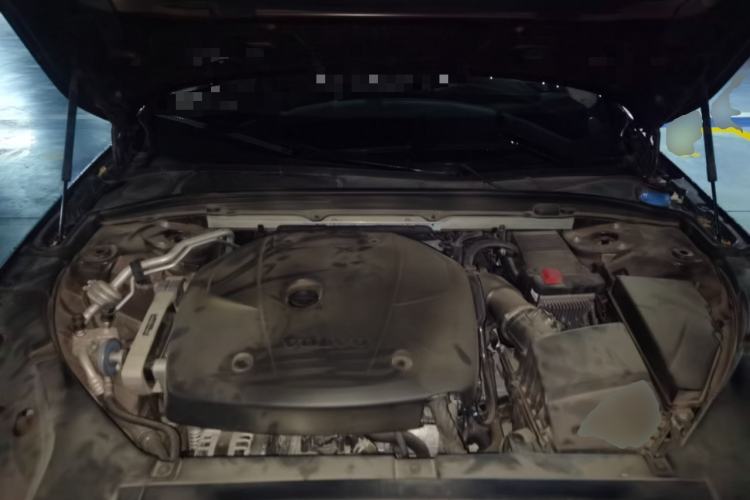 Used Volvo S90 2017 T4 Zhiyuan Edition Engine Bay