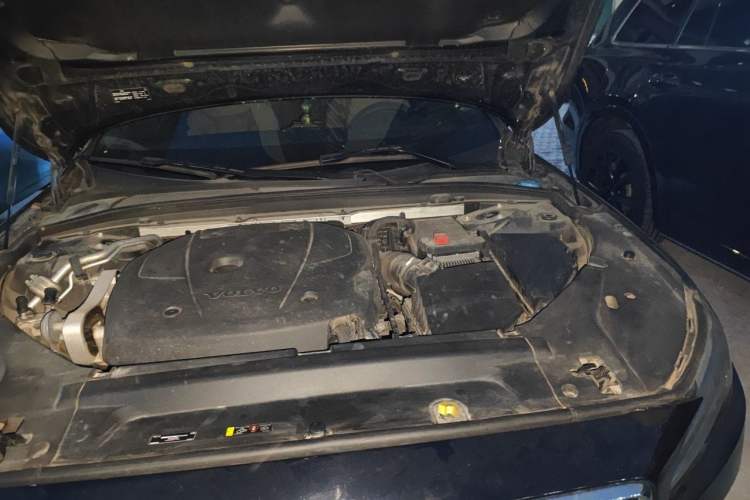 Used Volvo S90 2017 T5 Zhiyuan Edition Engine Bay Left