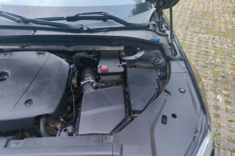 Used Volvo S90 2017 T5 Zhiyuan Edition Engine Bay Left