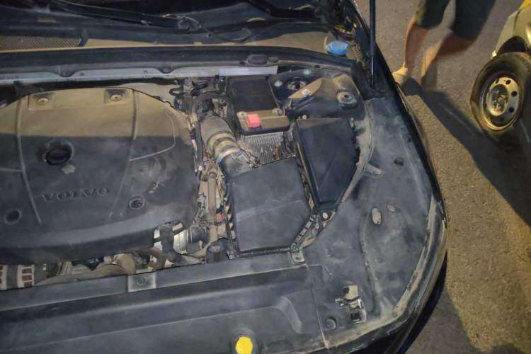 Used Volvo S90 2017 T4 Zhiyuan Edition Engine Bay Left