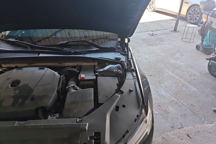Used Volvo S90 2017 T4 Zhiyi Edition Engine Bay Left