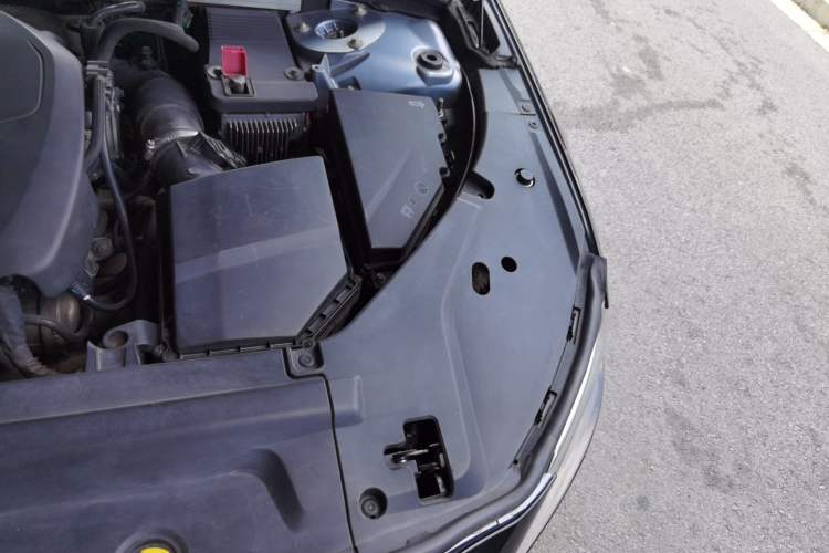Used Volvo S90 2017 T5 Prestige Edition Engine Bay Left