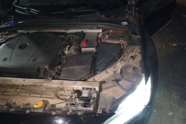Used Volvo S90 2017 T5 Smart Luxury Edition Engine Bay Left