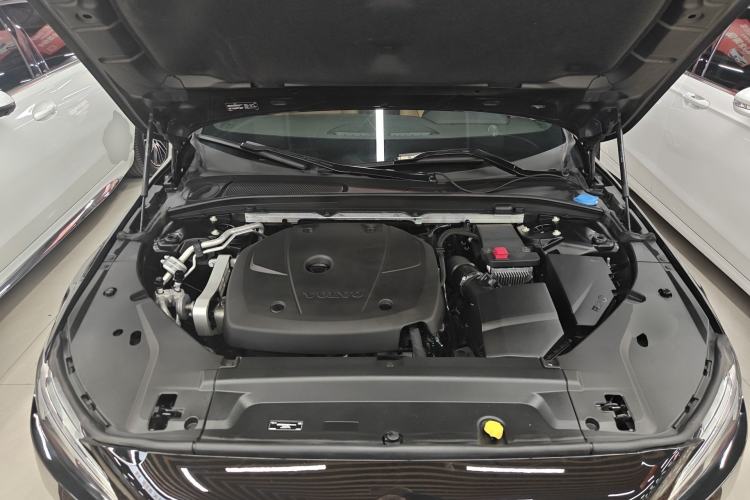 Used Volvo S90 2017 T5 Zhiyuan Edition Engine Bay