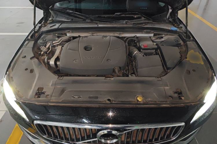 Used Volvo S90 2017 T5 Zhiyuan Edition Engine Bay