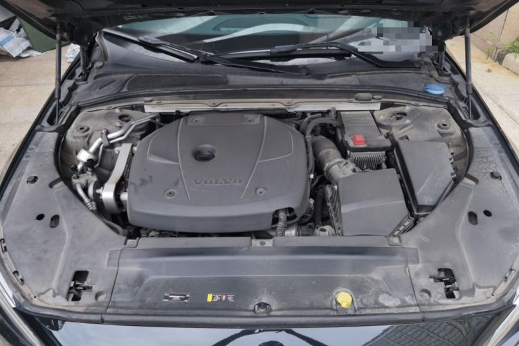 Used Volvo S90 2017 T4 Zhiyuan Edition Engine Bay