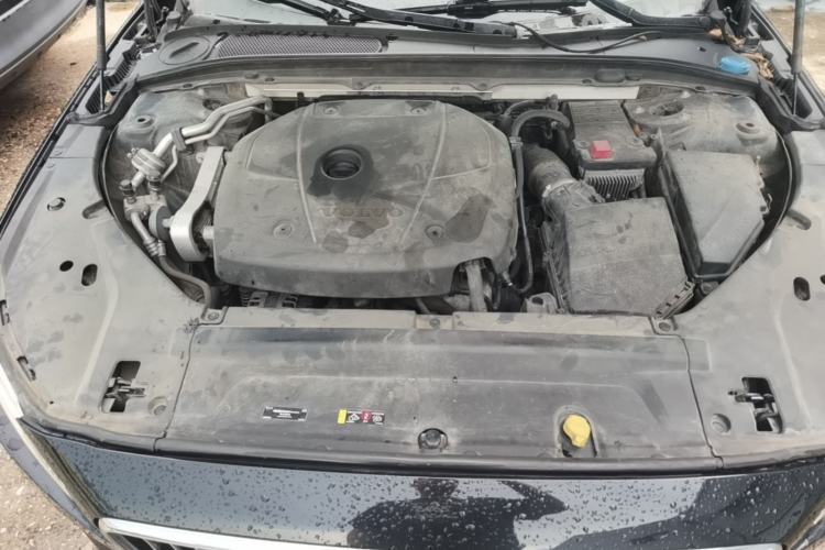 Used Volvo S90 2017 T4 Zhiyuan Edition Engine Bay
