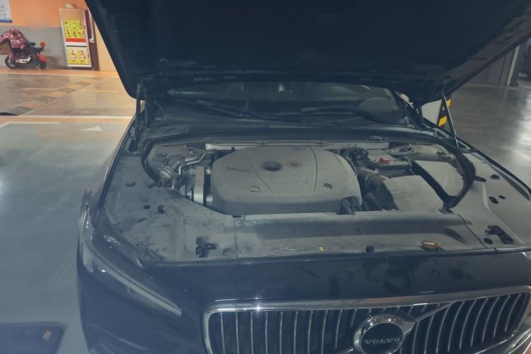 Used Volvo S90 2017 T4 Zhiyuan Edition Engine Bay Right