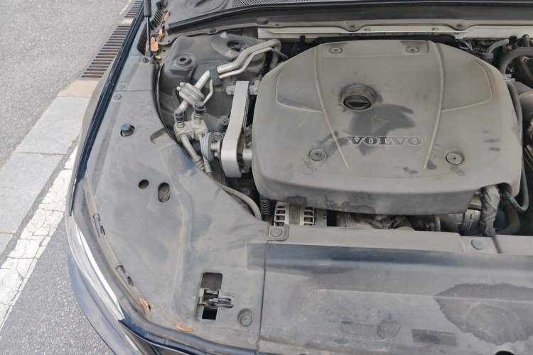 Used Volvo S90 2017 T4 Zhiyuan Edition Engine Bay Right