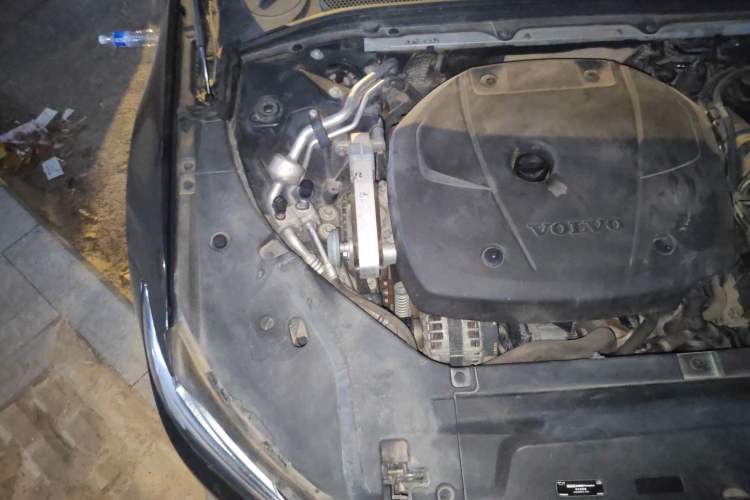 Used Volvo S90 2017 T4 Zhiyuan Edition Engine Bay Right