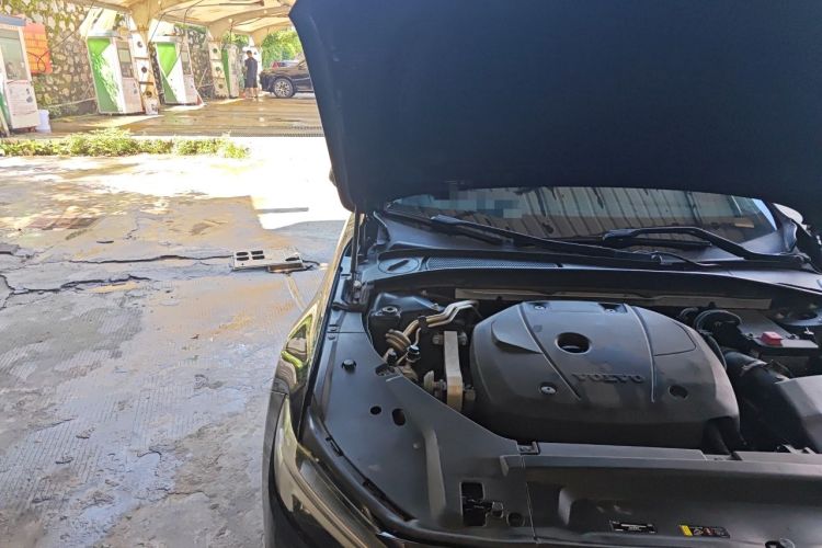Used Volvo S90 2017 T4 Zhiyi Edition Engine Bay Right