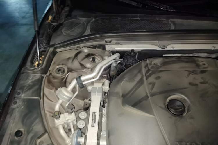 Used Volvo S90 2017 T4 Zhiyuan Edition Engine Bay Right