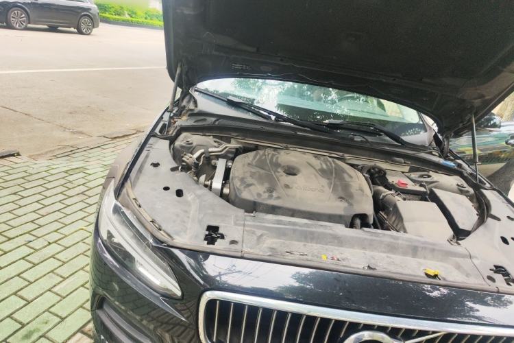 Used Volvo S90 2017 T4 Zhiyuan Edition Engine Bay Right