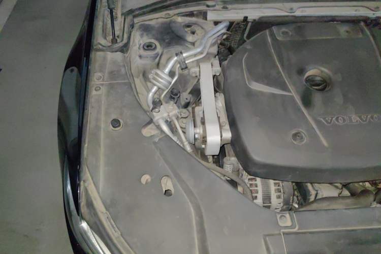 Used Volvo S90 2017 T5 Smart Luxury Edition Engine Bay Right