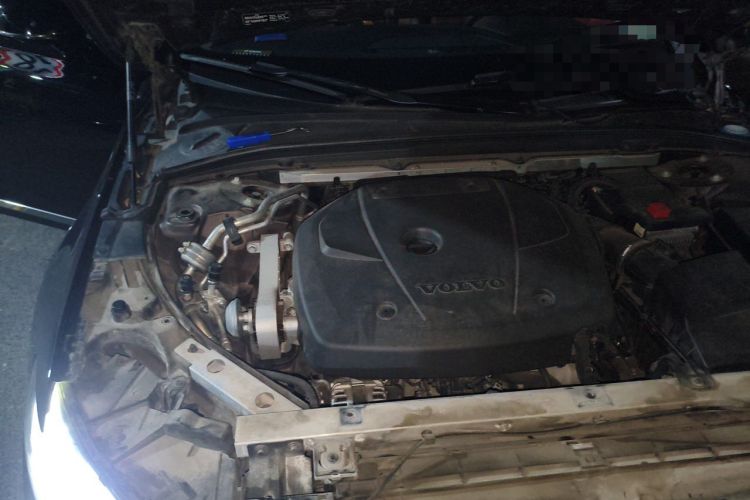 Used Volvo S90 2017 T5 Smart Luxury Edition Engine Bay Right