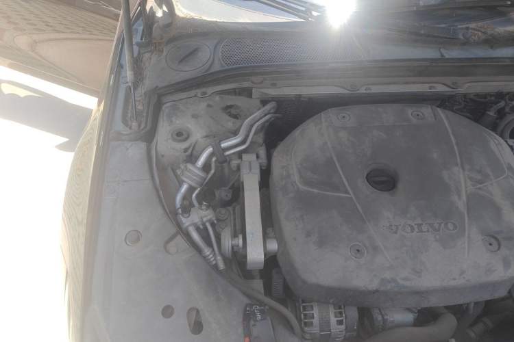 Used Volvo S90 2017 T4 Zhiyuan Edition Engine Bay Right