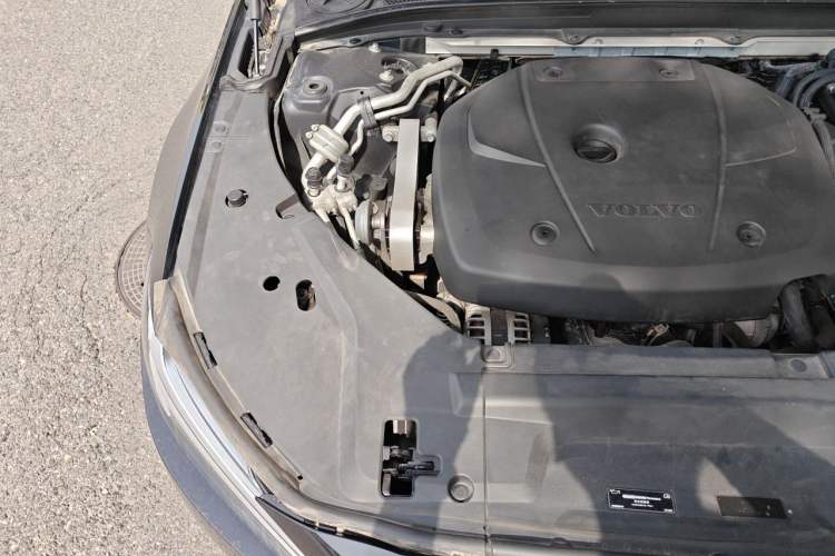 Used Volvo S90 2017 T4 Zhiyi Edition Engine Bay Right