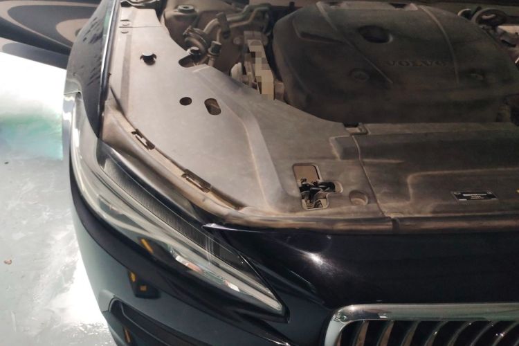 Used Volvo S90 2017 T4 Zhiyuan Edition Engine Bay Right