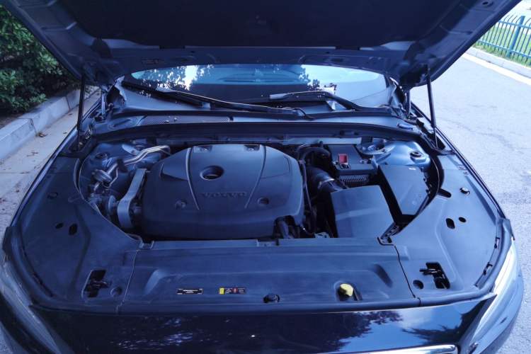 Used Volvo S90 2017 T5 Prestige Edition Engine Bay