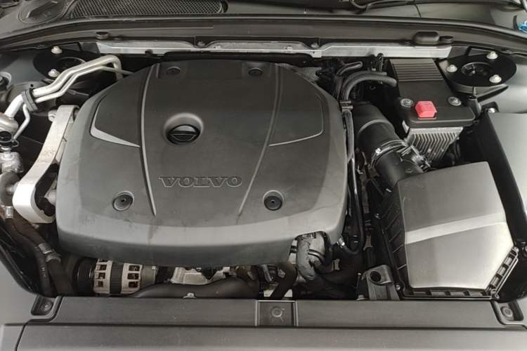 Used Volvo S90 2017 T4 Zhiyuan Edition Engine Bay