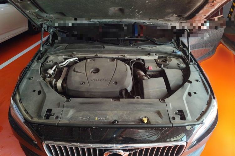 Used Volvo S90 2017 T4 Zhiyuan Edition Engine Bay