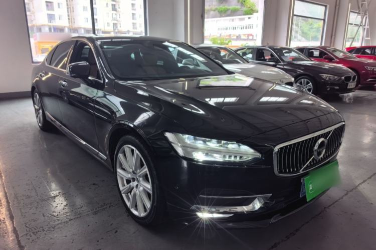 Used Volvo S90 2017 T5 Smart Luxury Edition Exterior 1