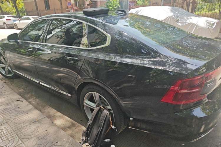 Used Volvo S90 2017 T4 Zhiyi Edition Exterior 3