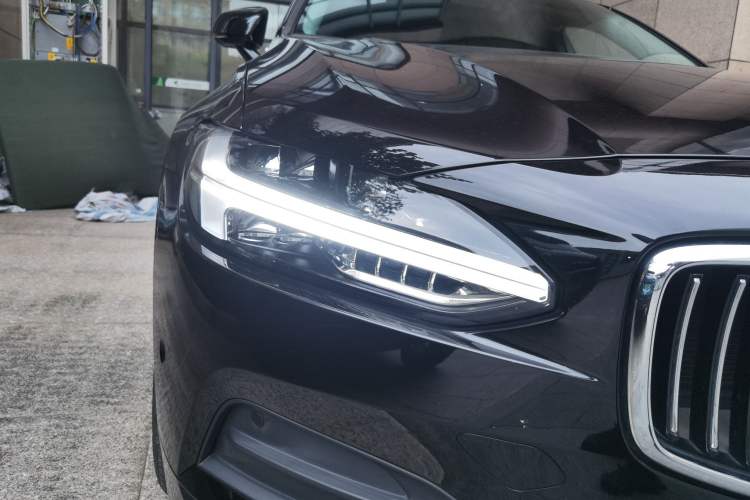 Used Volvo S90 2017 T4 Zhiyuan Edition Exterior 6