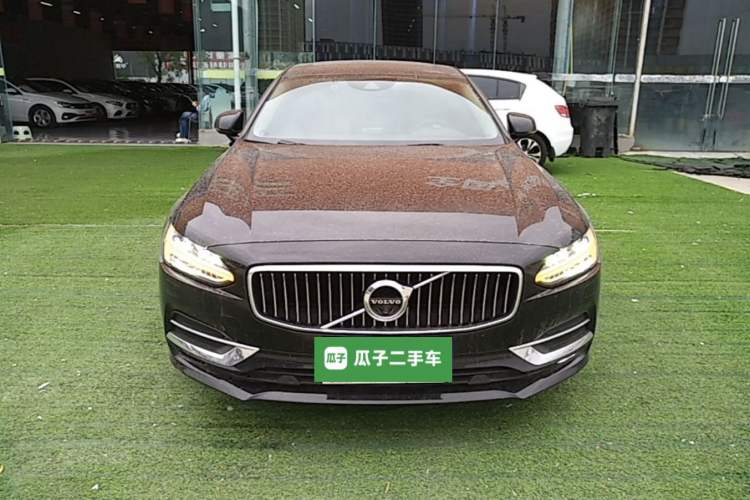 Used Volvo S90 2017 T5 Smart Luxury Edition Front