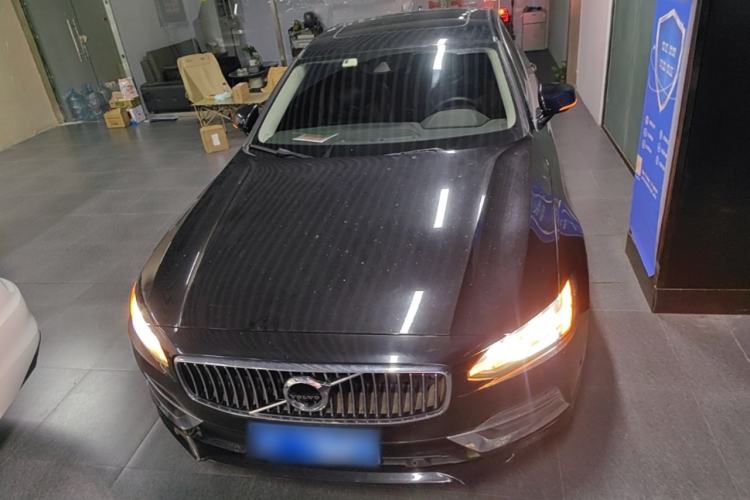 Used Volvo S90 2017 T5 Smart Luxury Edition Front