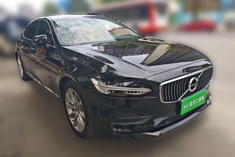Used Volvo S90 2017 T5 Zhiyuan Edition Front Right 45 Deg