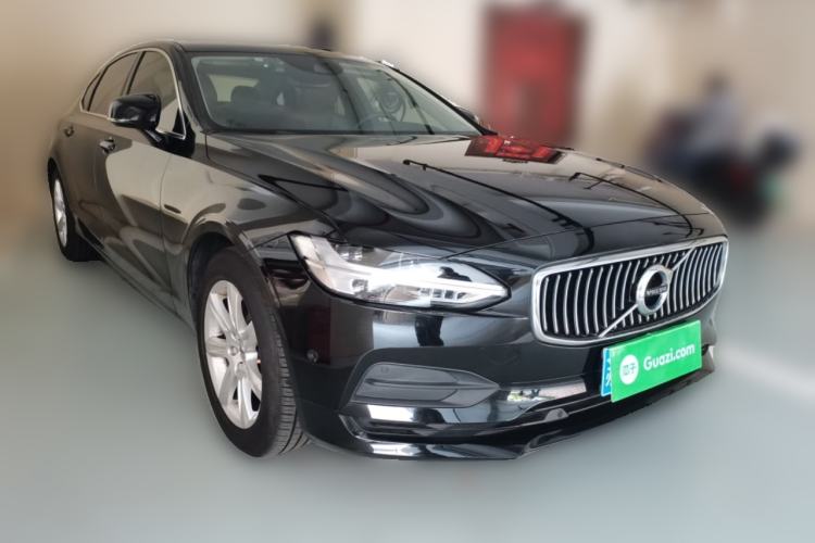 Used Volvo S90 2017 T4 Zhiyi Edition Front Right 45 Deg